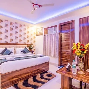 Hotel Festival Mahipalpur Delhi Airport - Near Delhi Aerocity Отель